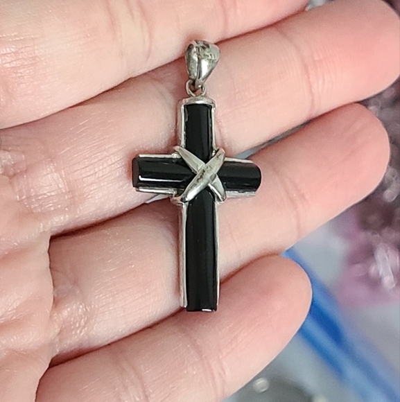Vintage Boho Sterling Silver Black Onyx Handmade Carved Cross Pendant - Picture 9 of 9